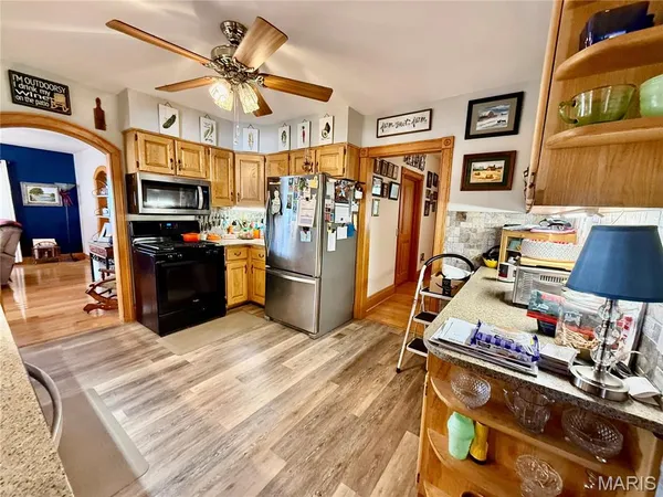 $550,000 | 14 Meador Lane, New Florence, MO 63363