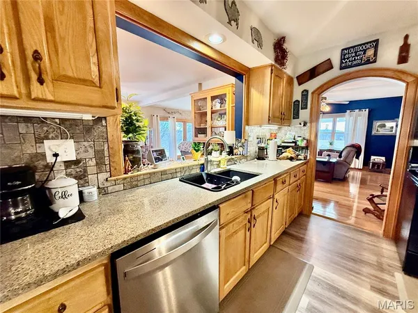 $550,000 | 14 Meador Lane, New Florence, MO 63363