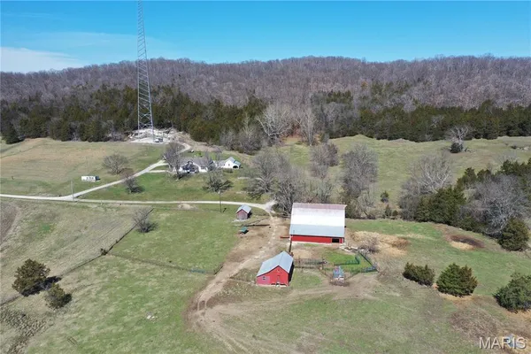 $550,000 | 14 Meador Lane, New Florence, MO 63363