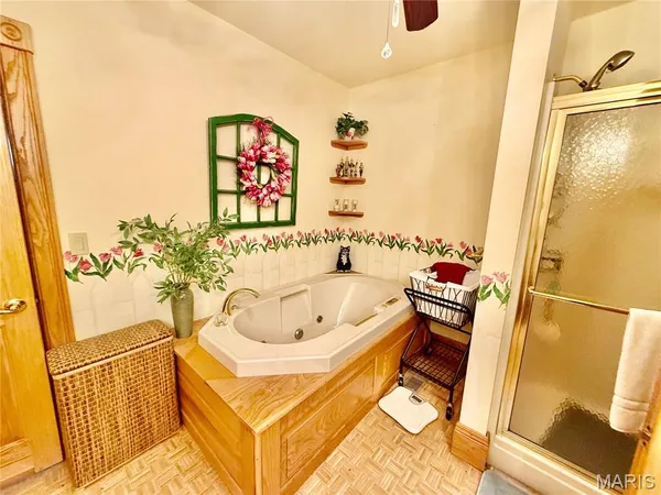 $550,000 | 14 Meador Lane, New Florence, MO 63363