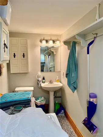 $550,000 | 14 Meador Lane, New Florence, MO 63363