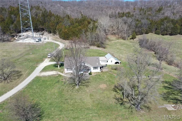 $550,000 | 14 Meador Lane, New Florence, MO 63363