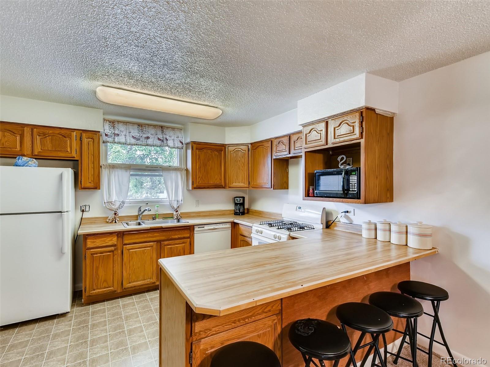 600 Bronco Road Denver, CO 80221 - Photo 5 of 13