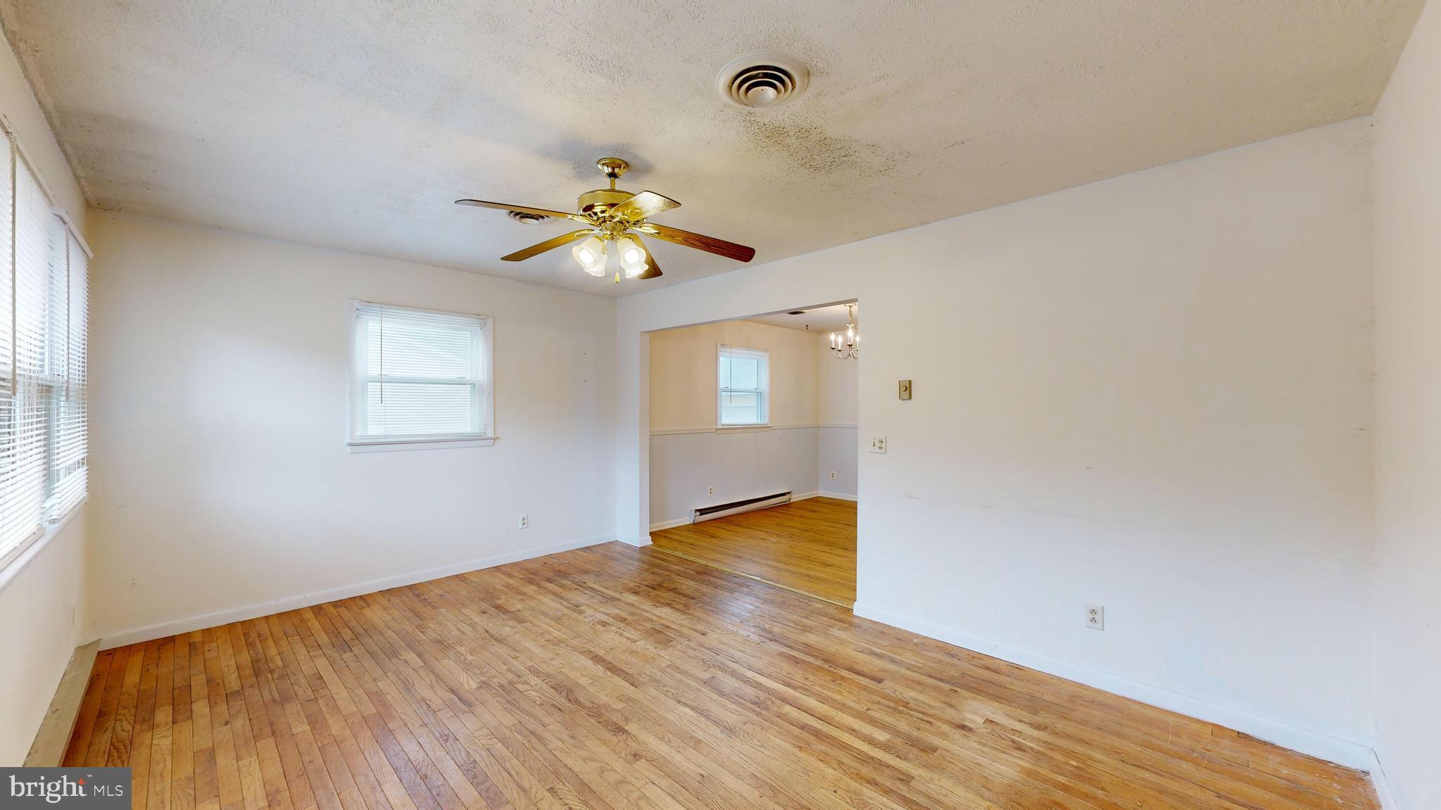 20764 Fleatown Road Lincoln, DE 19960 - Photo 13 of 38 Living Room View 3