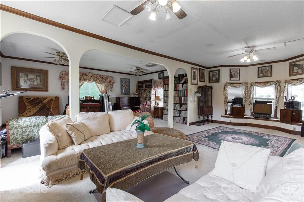 2101 McKee Road Matthews, NC 28105 - Photo 17 of 21 Gallery Image 17
