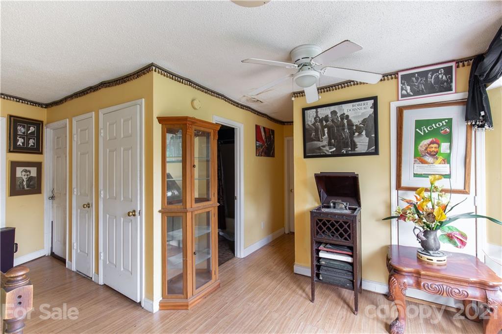 2101 McKee Road Matthews, NC 28105 - Photo 18 of 21 Gallery Image 18