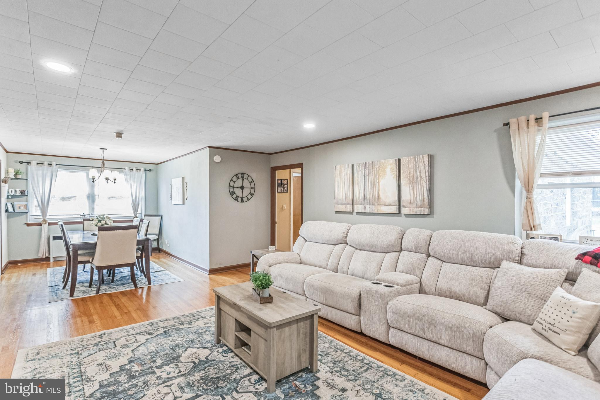 10 Arbor Lea Road Lansdowne, PA 19050 - Photo 12 of 31 Living area