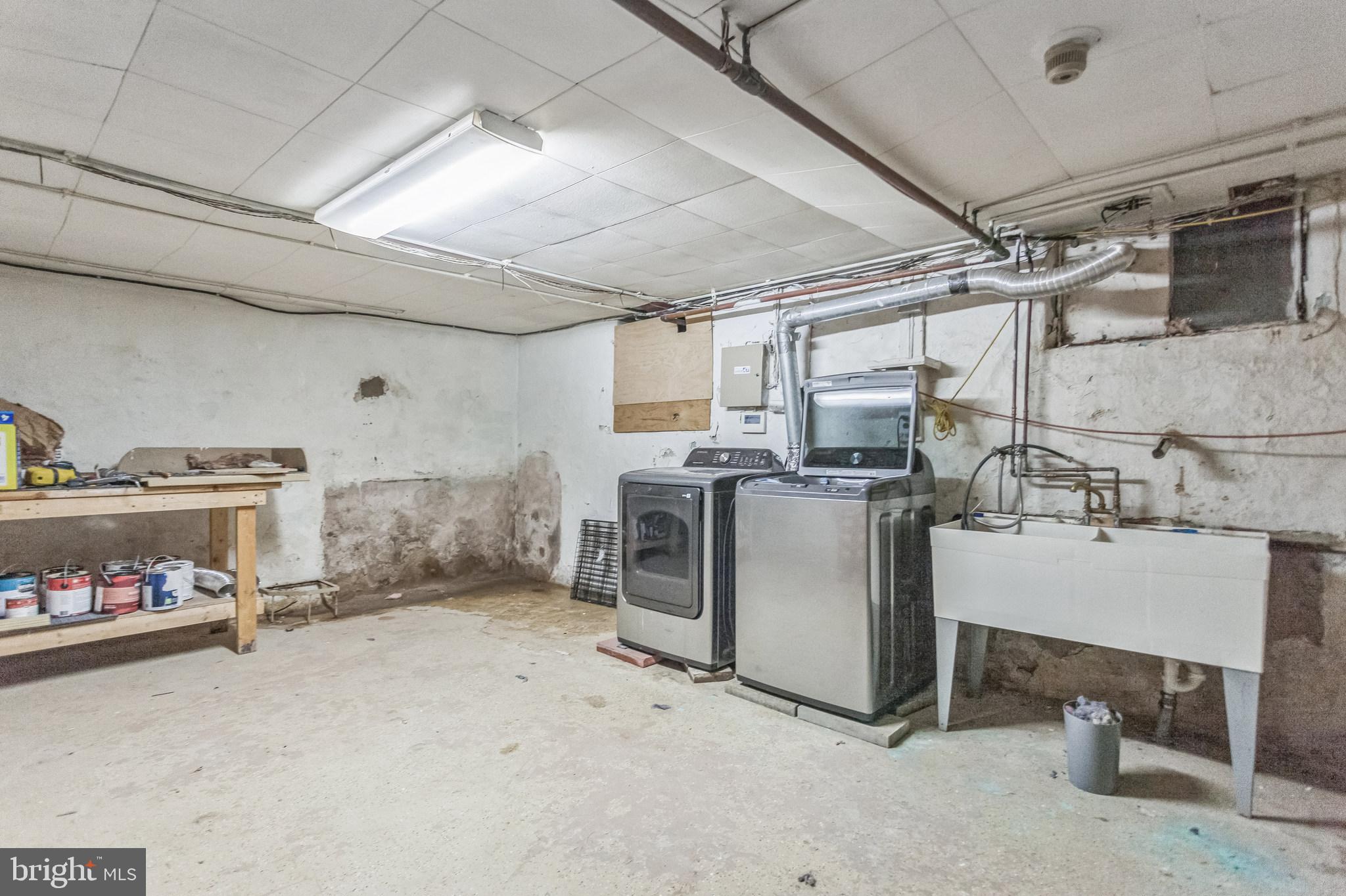 10 Arbor Lea Road Lansdowne, PA 19050 - Photo 26 of 31 Basement with laundry