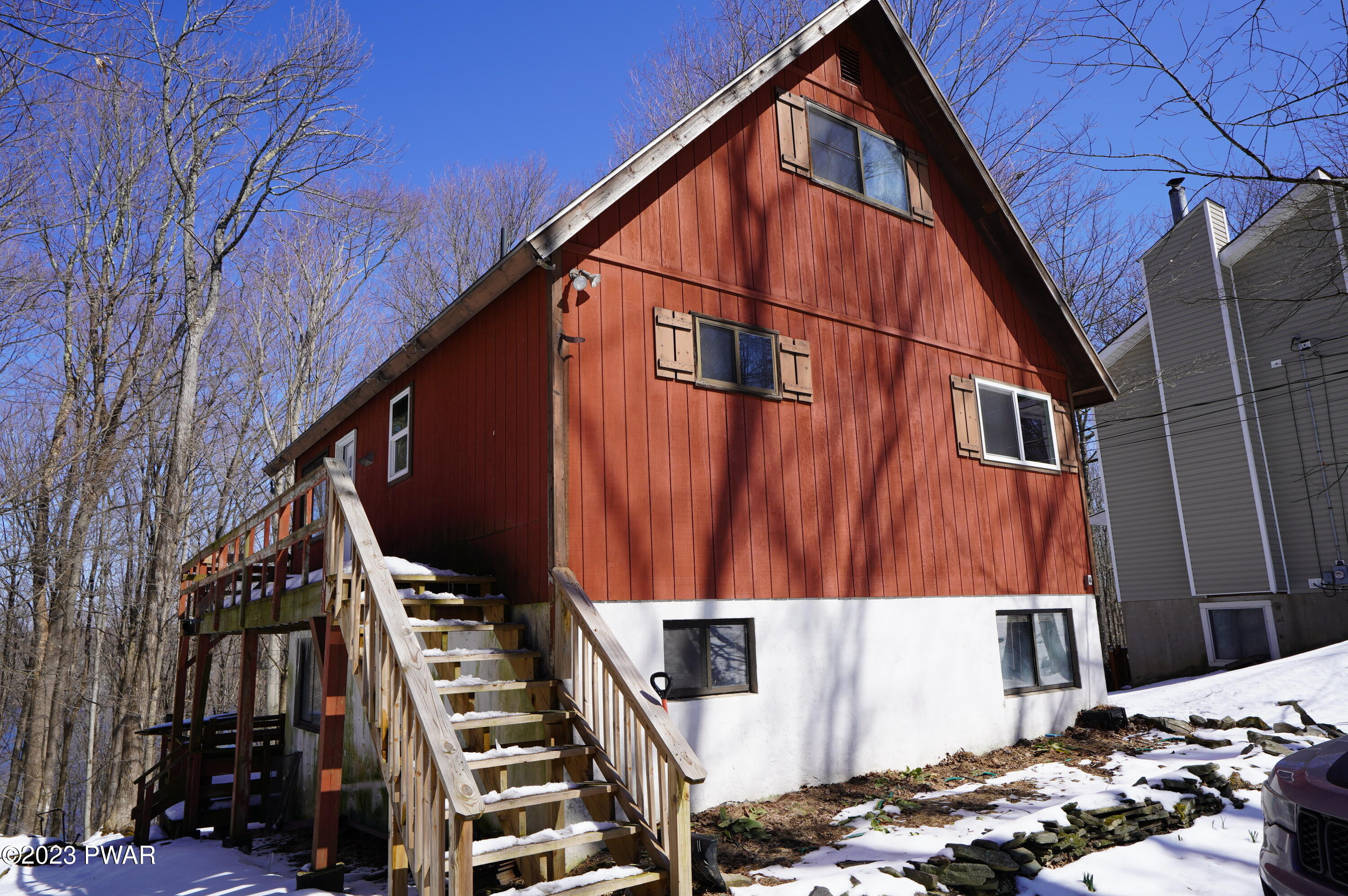 70 Hummingbird Lane Hawley, PA 18428 - Photo 4 of 23 DSC03757