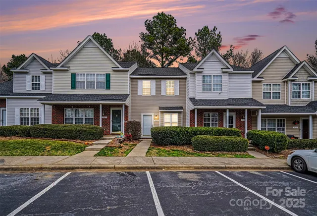 $220,000 | 1825 Birch Heights Court, Charlotte, NC 28213