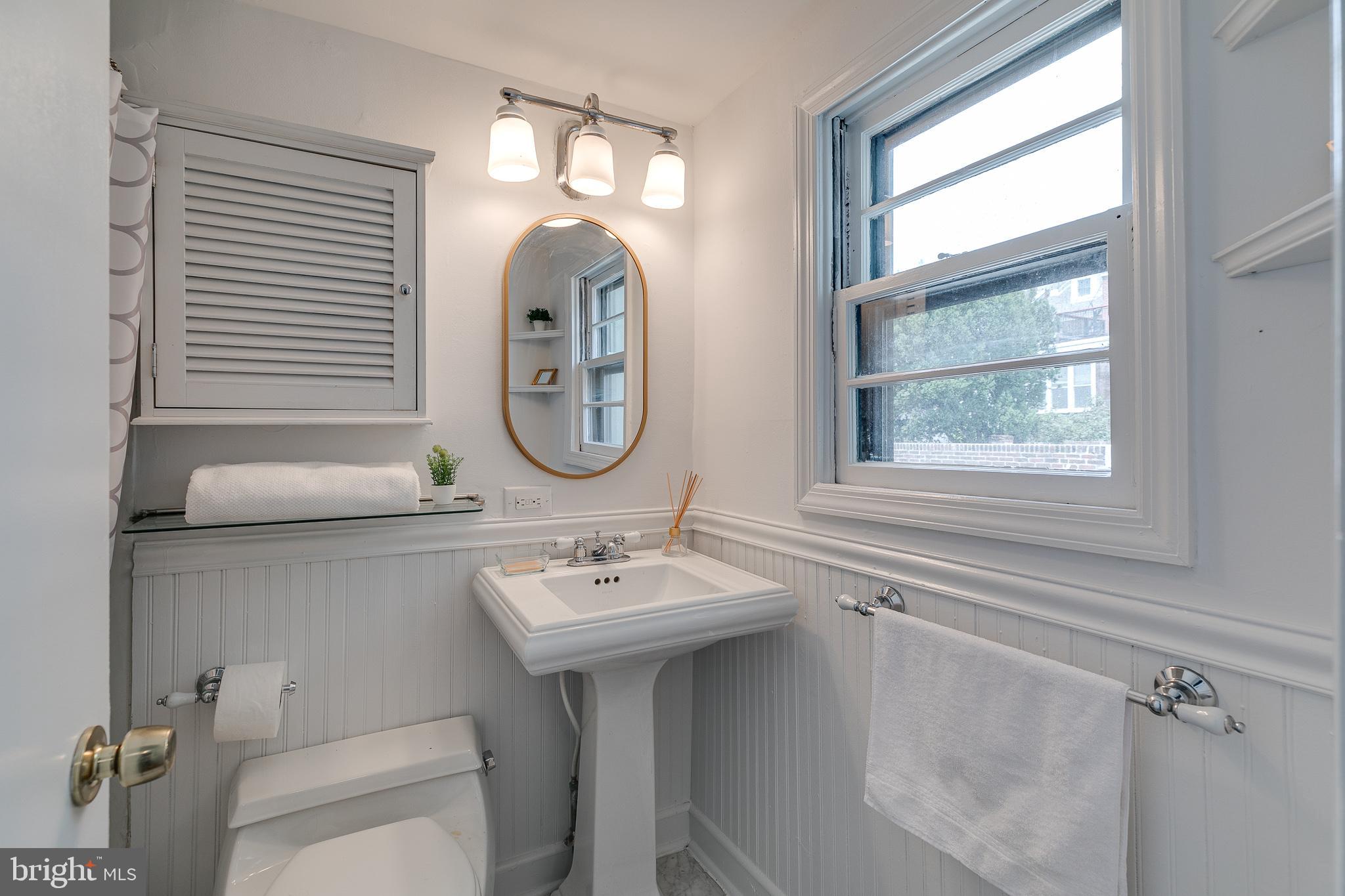 718 Addison Street, Unit A Philadelphia, PA 19147 - Photo 13 of 25 Gallery Image 13