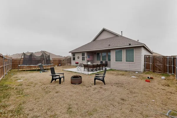 $1,975 | 423 Pepperbark Avenue, Princeton, TX 75407
