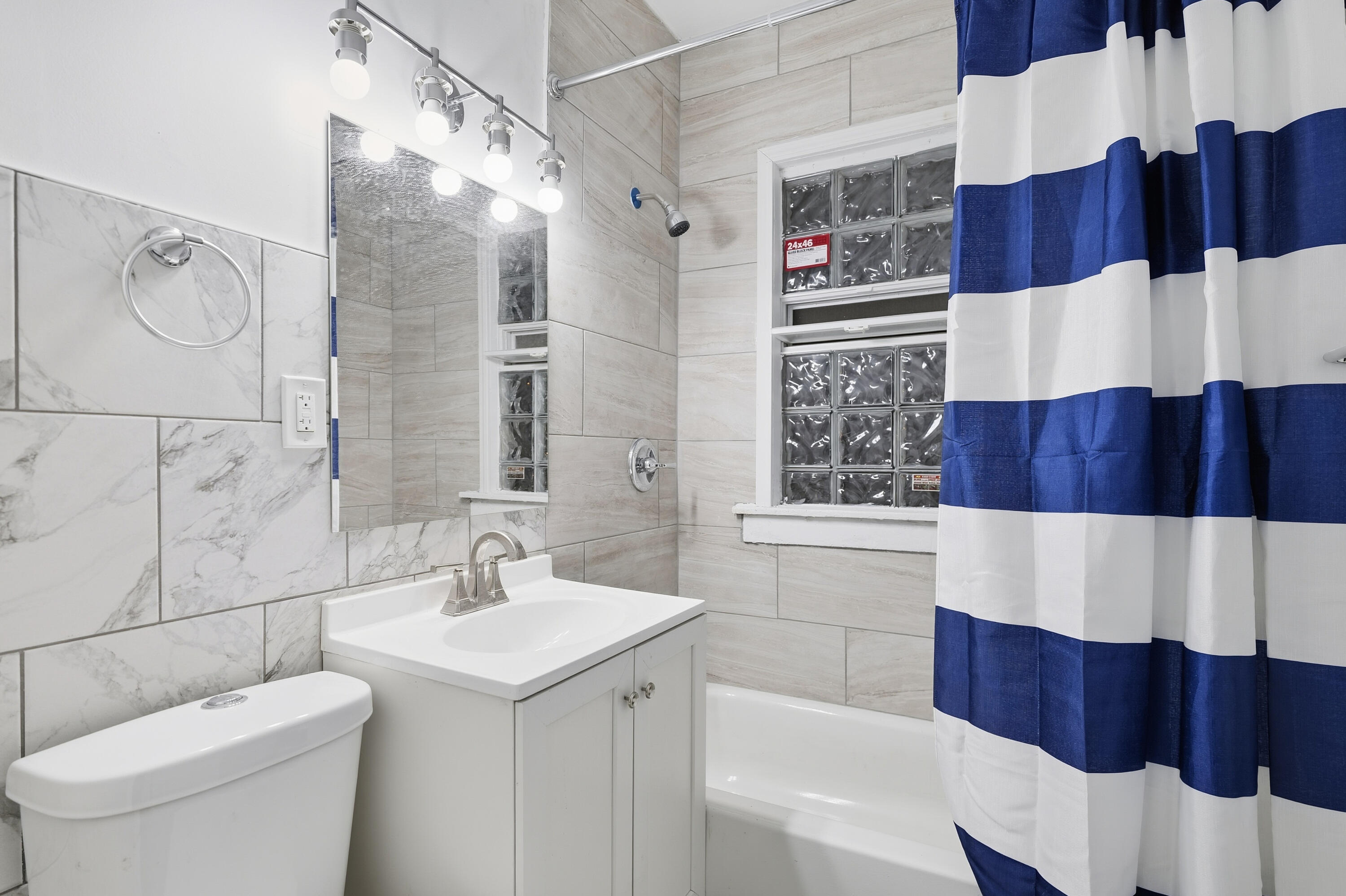 3069 North 29th Street, Unit 3069A Milwaukee, WI 53210 - Photo 24 of 27 24-print-_1577400 Alexis Treadway