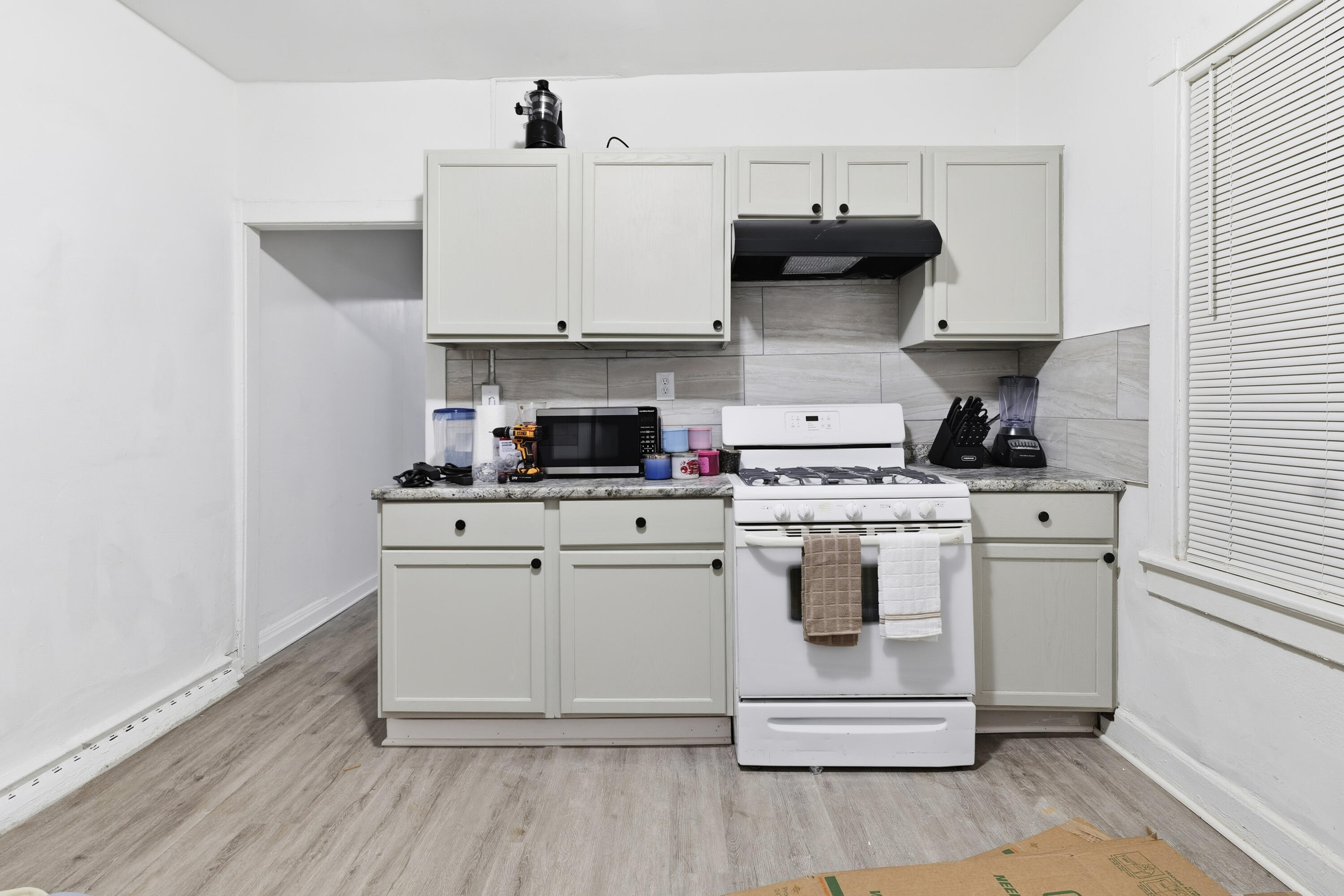 3069 North 29th Street, Unit 3069A Milwaukee, WI 53210 - Photo 3 of 27 3-print-_1577349 Alexis Treadway