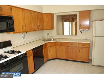 54 Allison Road East Windsor, NJ 08520 - Photo 4 of 6 Kitchen