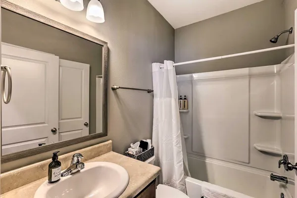 $215,000 | 1982 Greencastle Lane, Tallahassee, FL 32304