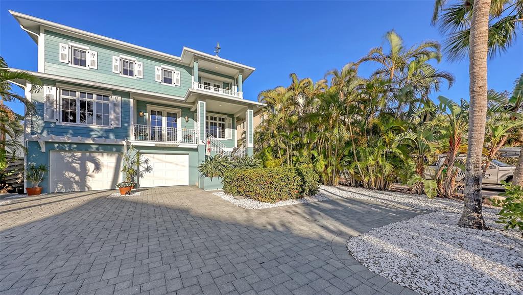 4941 Commonwealth Drive Sarasota, FL 34242 - Photo 4 of 88 Gallery Image 4
