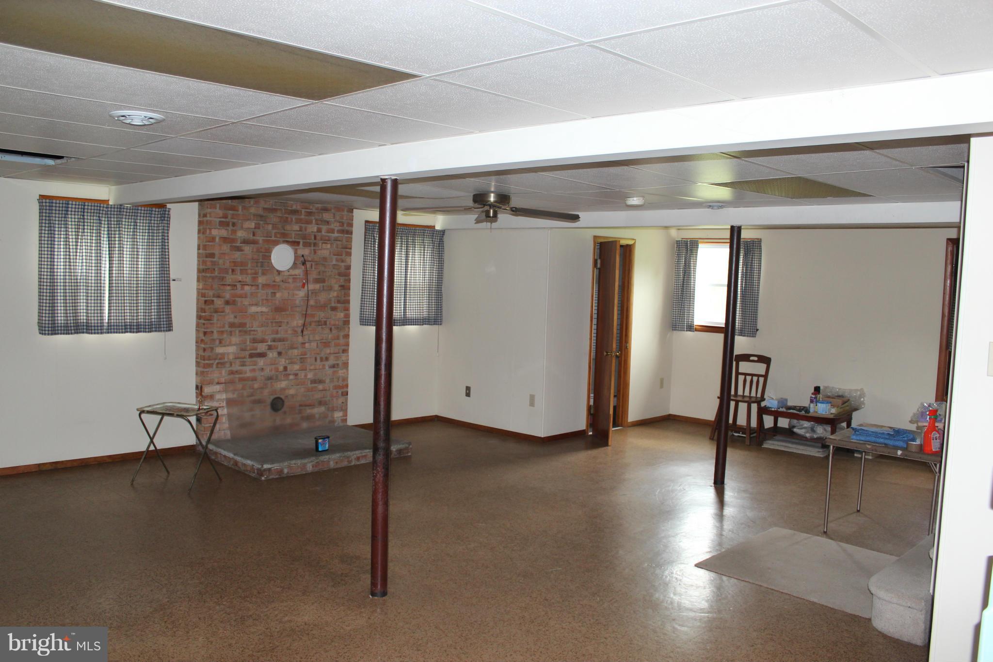 304 Laing Road Front Royal, VA 22630 - Photo 21 of 29 Family Room