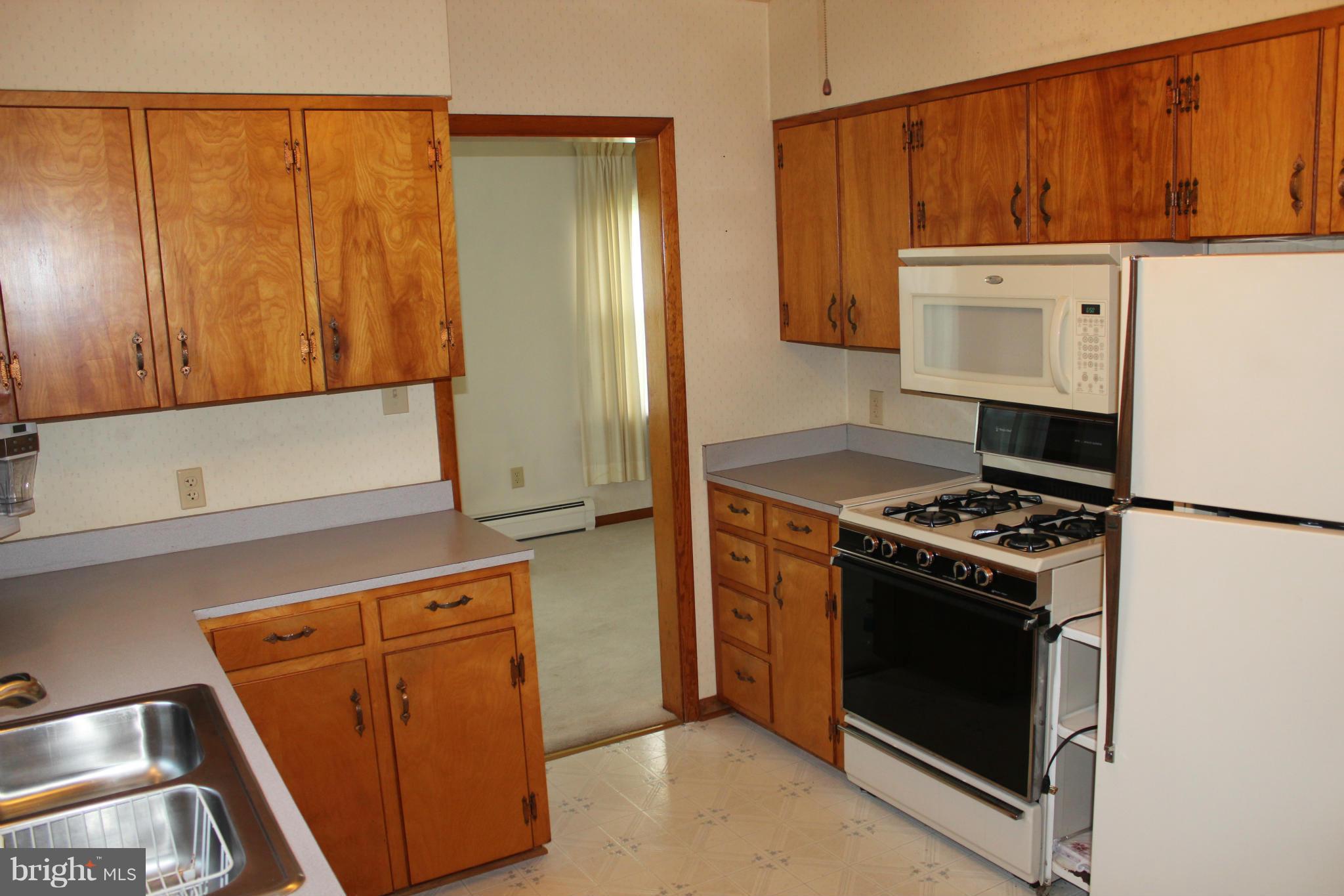 304 Laing Road Front Royal, VA 22630 - Photo 9 of 29 Kitchen