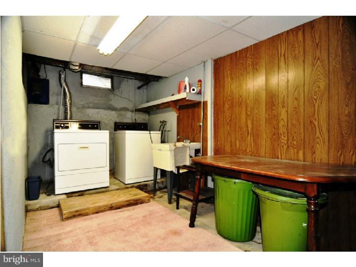 336 Huntley Road Upper Darby, PA 19082 - Photo 10 of 12