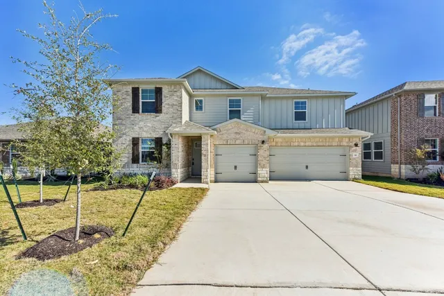 a view of a house with a patio