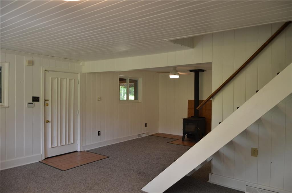 324 Lisbon Road Beaver Falls, PA 15010 - Photo 3 of 25