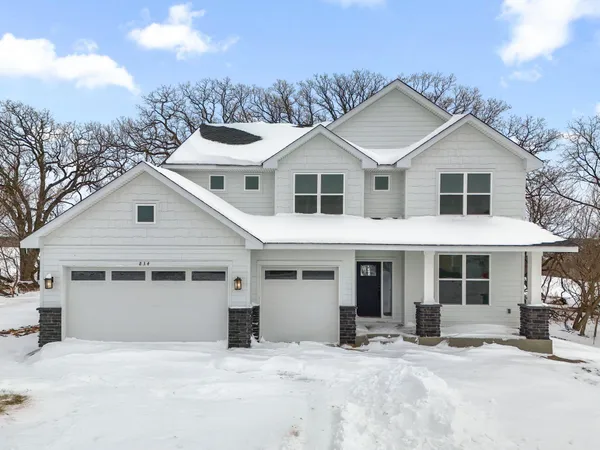 $599,800 | 834 Londonderry Drive Northwest, Rochester, MN 55901