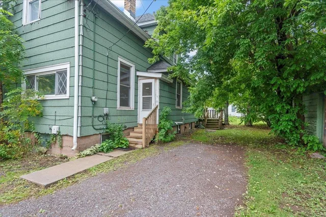 $275,000 | 1315-1317 Harrison Street, Superior, WI 54880