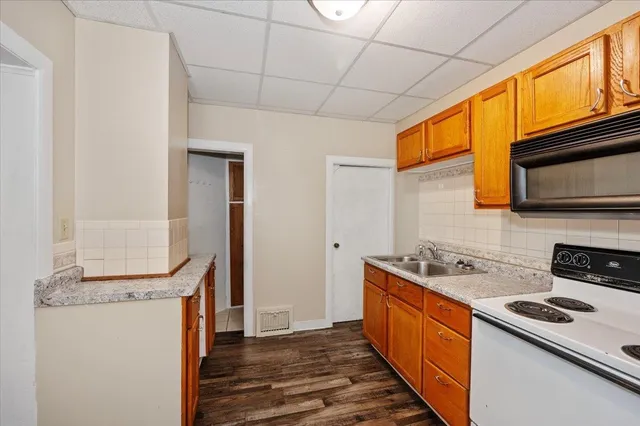 $275,000 | 1315-1317 Harrison Street, Superior, WI 54880