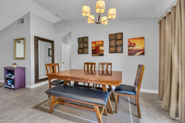 $2,995 | 2815 Minford Street, Lancaster, CA 93536