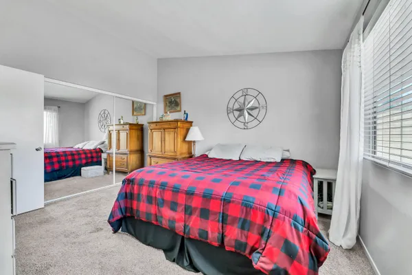 $2,995 | 2815 Minford Street, Lancaster, CA 93536