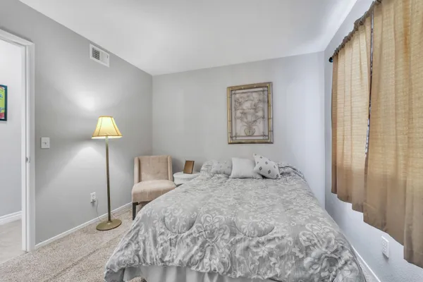 $2,995 | 2815 Minford Street, Lancaster, CA 93536