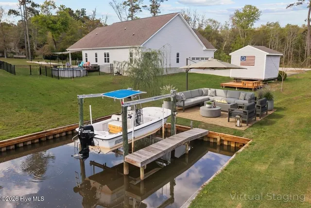 $685,000 | 442 Crow's Nest Lane, Sneads Ferry, NC 28460