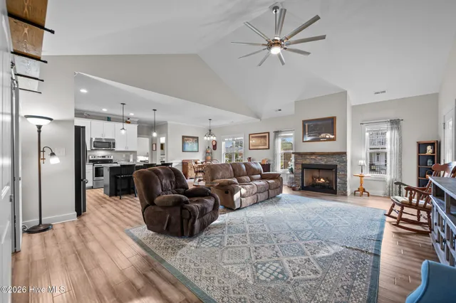 $685,000 | 442 Crow's Nest Lane, Sneads Ferry, NC 28460