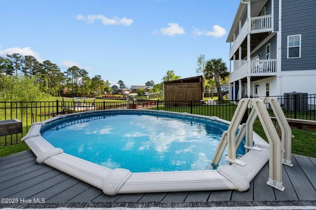 $685,000 | 442 Crow's Nest Lane, Sneads Ferry, NC 28460