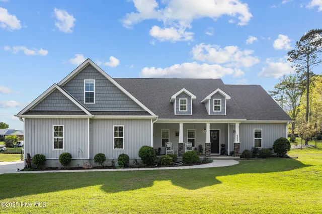 $685,000 | 442 Crow's Nest Lane, Sneads Ferry, NC 28460