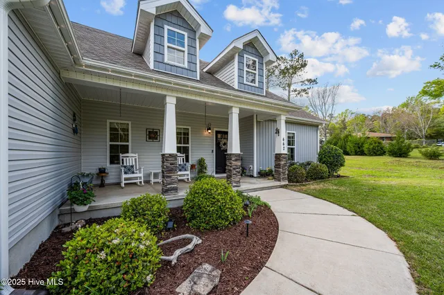 $685,000 | 442 Crow's Nest Lane, Sneads Ferry, NC 28460