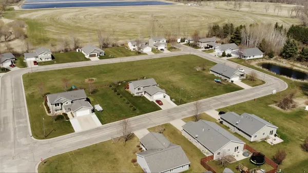 $21,900 | 553 Coleman Avenue, Eden Valley, MN 55329