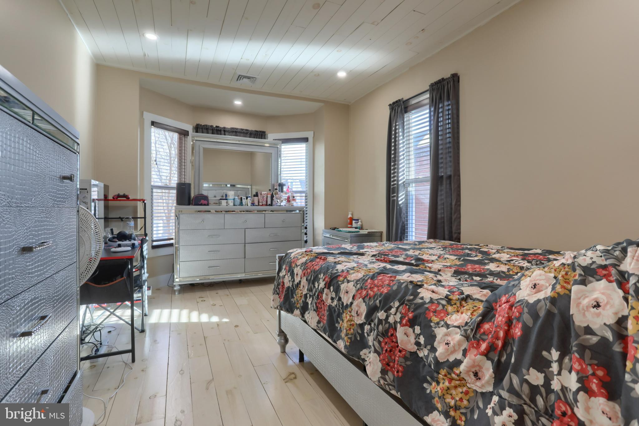 140 South 8th Street Lebanon, PA 17042 - Photo 19 of 34 a bed room with a bed and a television