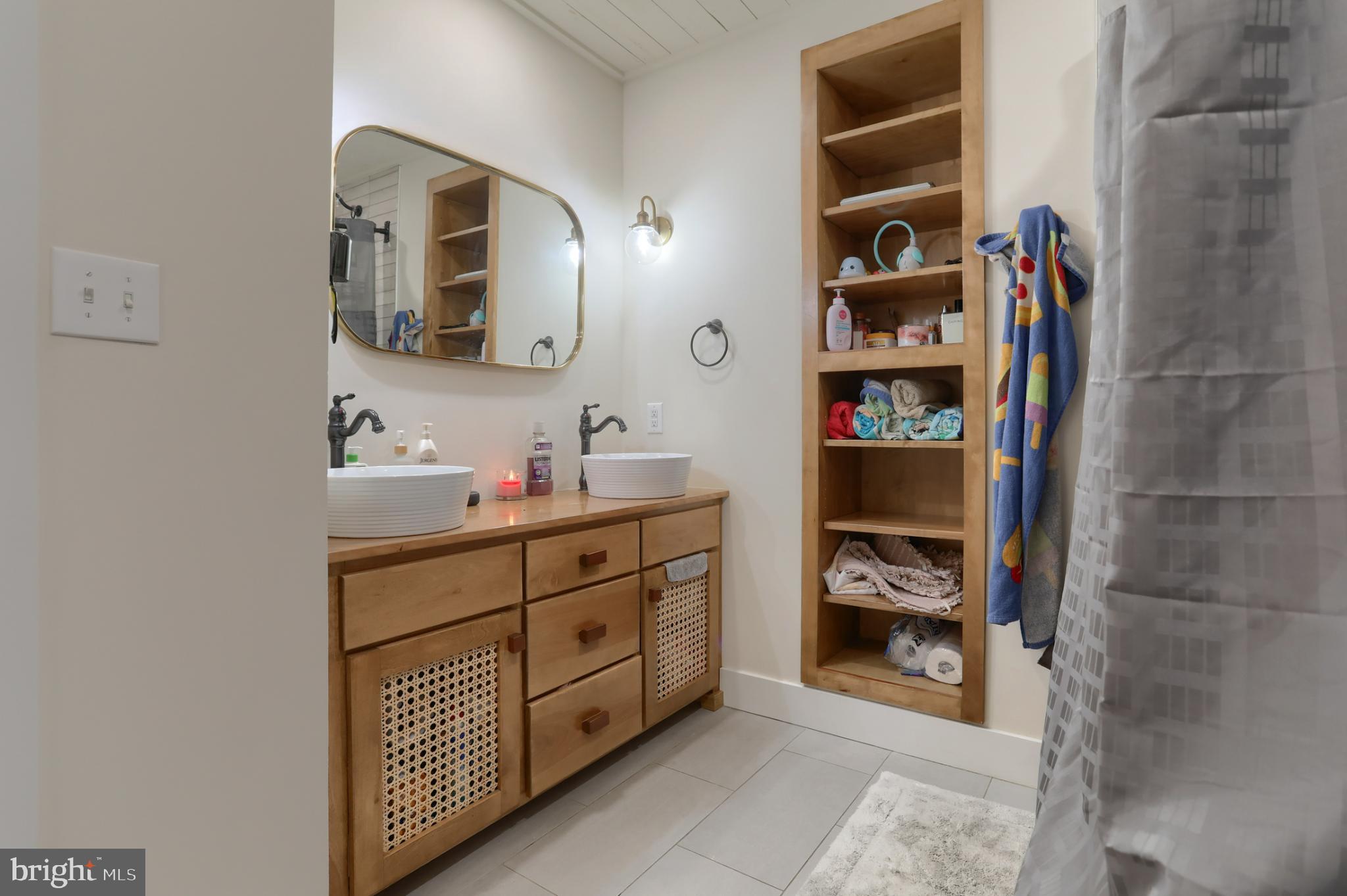 140 South 8th Street Lebanon, PA 17042 - Photo 21 of 34 a bathroom with a double vanity sink and a mirror