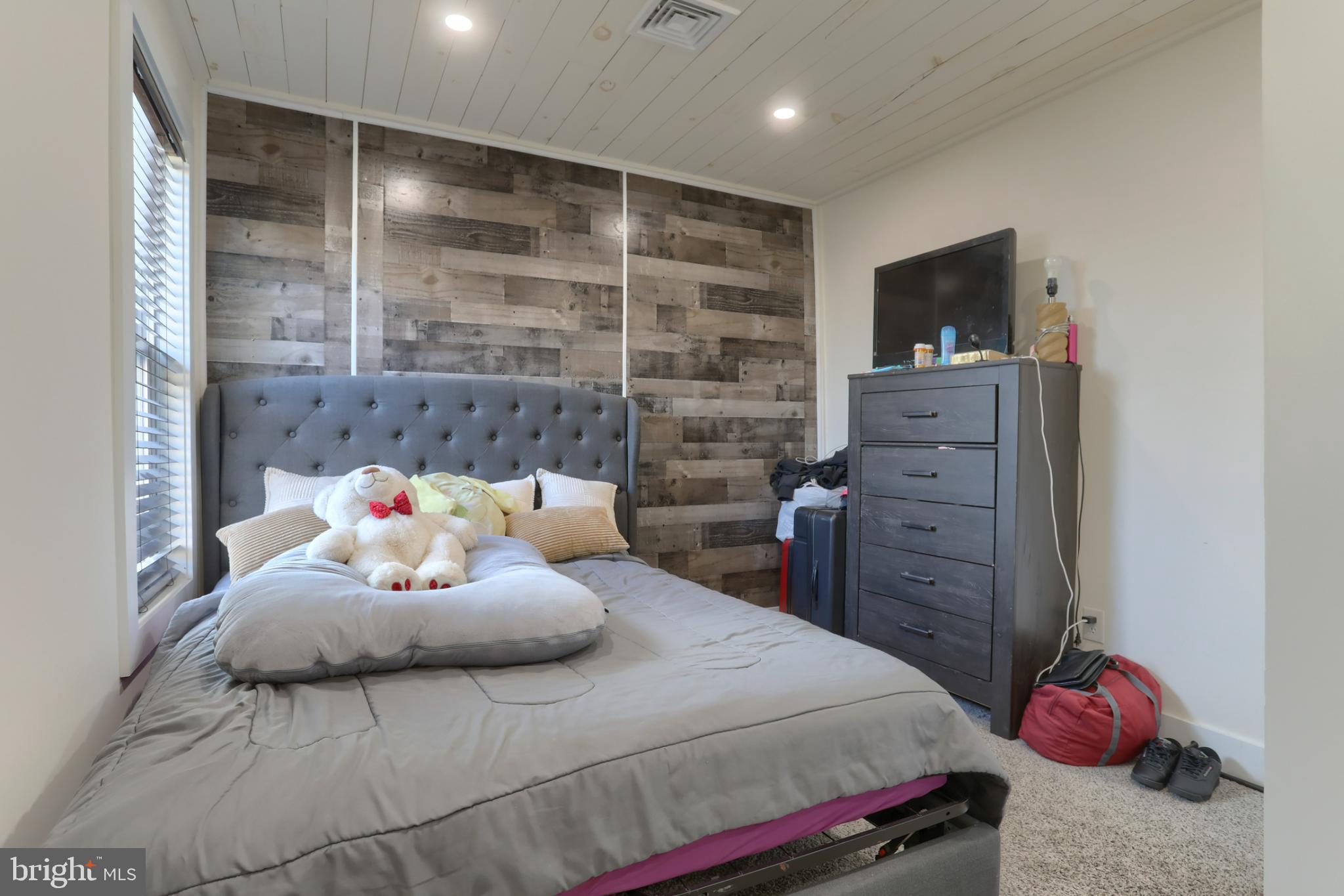 140 South 8th Street Lebanon, PA 17042 - Photo 31 of 34 a bedroom with a bed and a tv