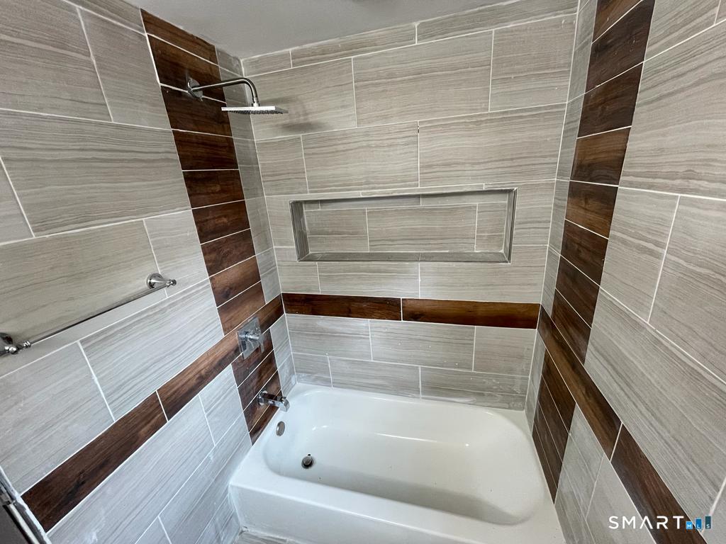 23 Pine Crest Ridge Woodstock, CT 06281 - Photo 9 of 25