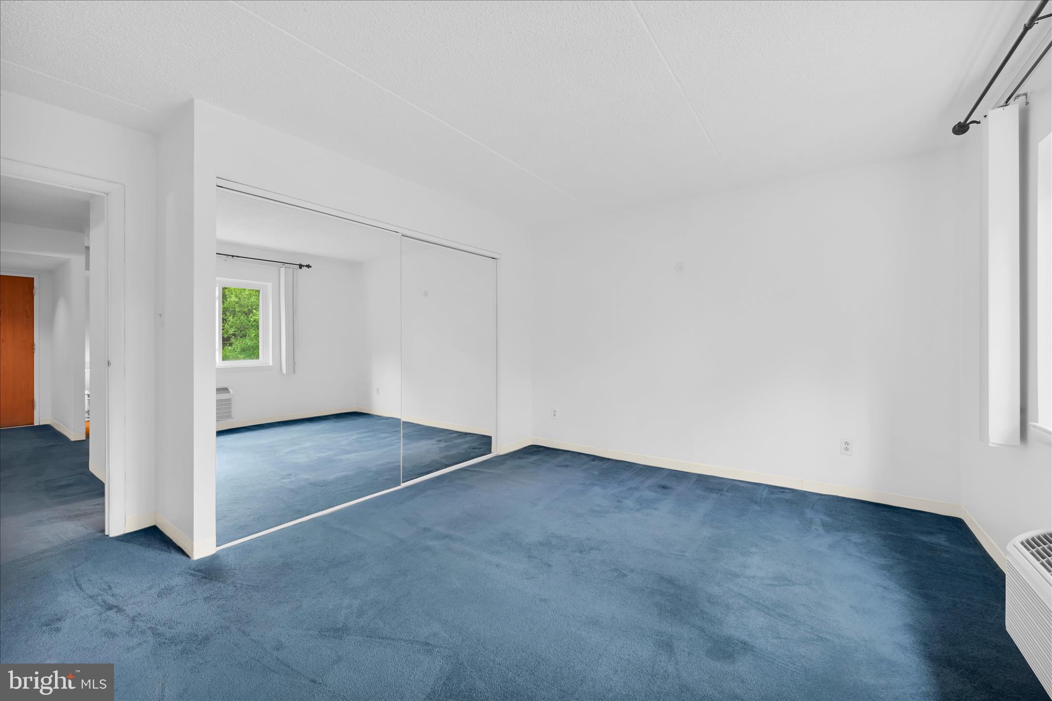 800 Avondale Road, Unit 6P Wallingford, PA 19086 - Photo 19 of 27 an empty room with windows