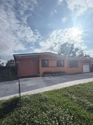 $3,800 | 9300 Southwest 52nd Terrace, Unit 1, Miami, FL 33165