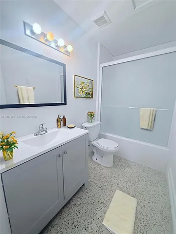 $3,800 | 9300 Southwest 52nd Terrace, Unit 1, Miami, FL 33165