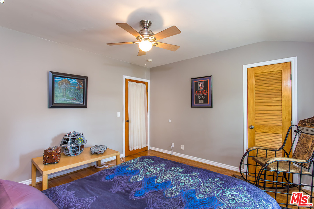 12643 Collins Street Valley Village, CA 91607 - Photo 14 of 34