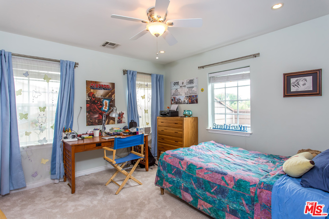 12643 Collins Street Valley Village, CA 91607 - Photo 19 of 34