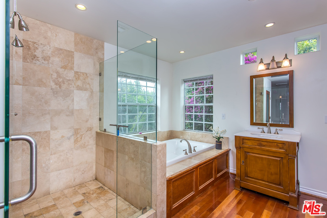 12643 Collins Street Valley Village, CA 91607 - Photo 24 of 34