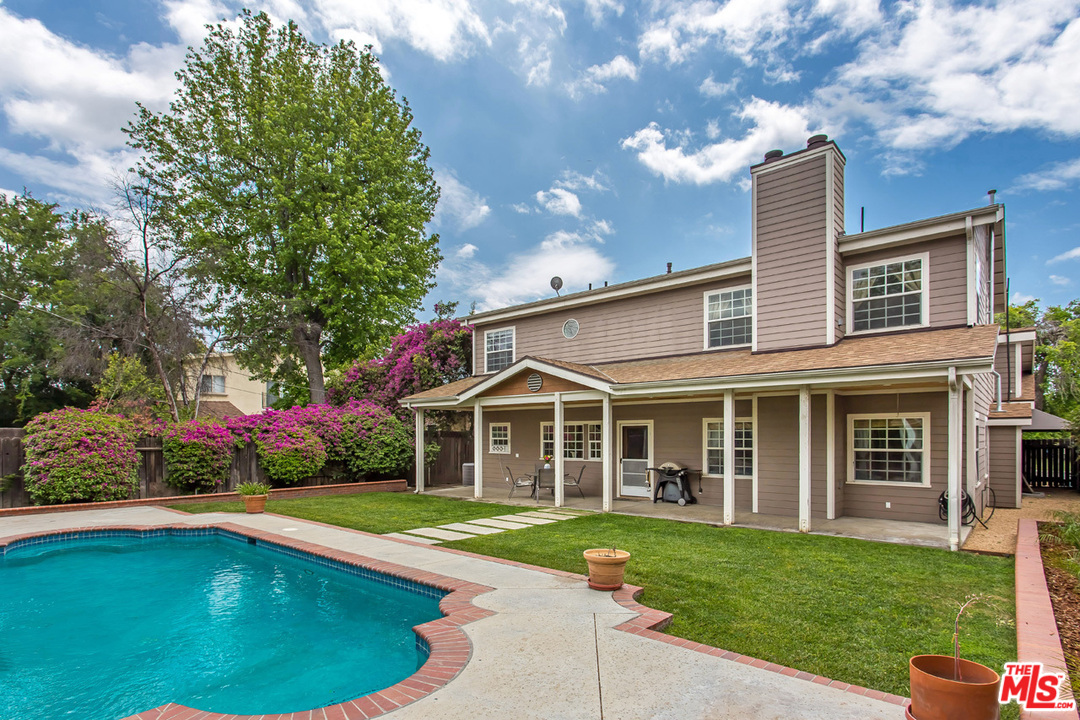 12643 Collins Street Valley Village, CA 91607 - Photo 32 of 34