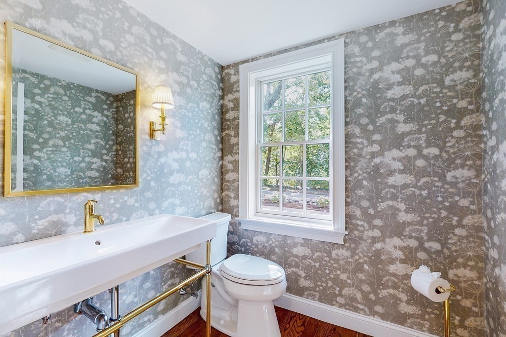 614 Barretts Mill Road Concord, MA 01742 - Photo 8 of 21